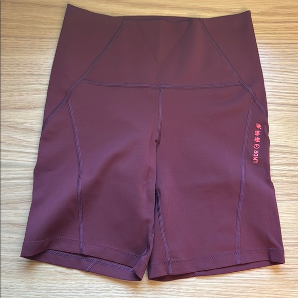 LNDR Rust Color 7.5" Length Bike Shorts - Picture 2 of 9